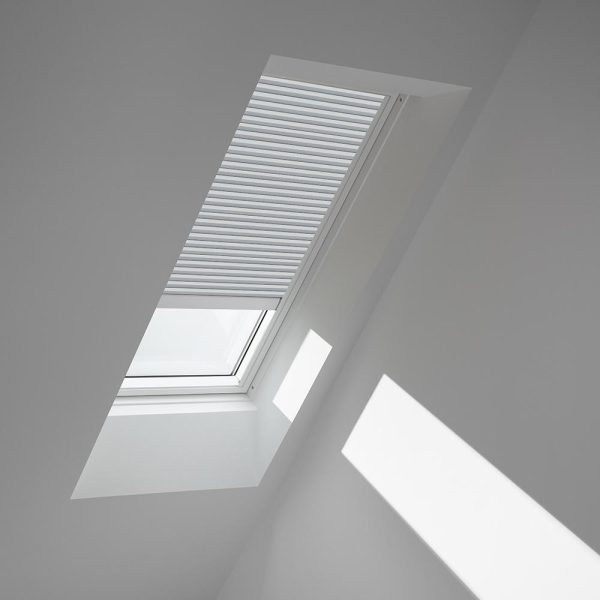 Velux VCE 3046 Electric Venting Curb Mount Skylight with Solar Room Darkening Shade White - Image 8